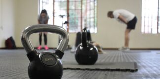 15-Minute Booty-Building Glute Workout with No Equipment Needed – Women’s Health